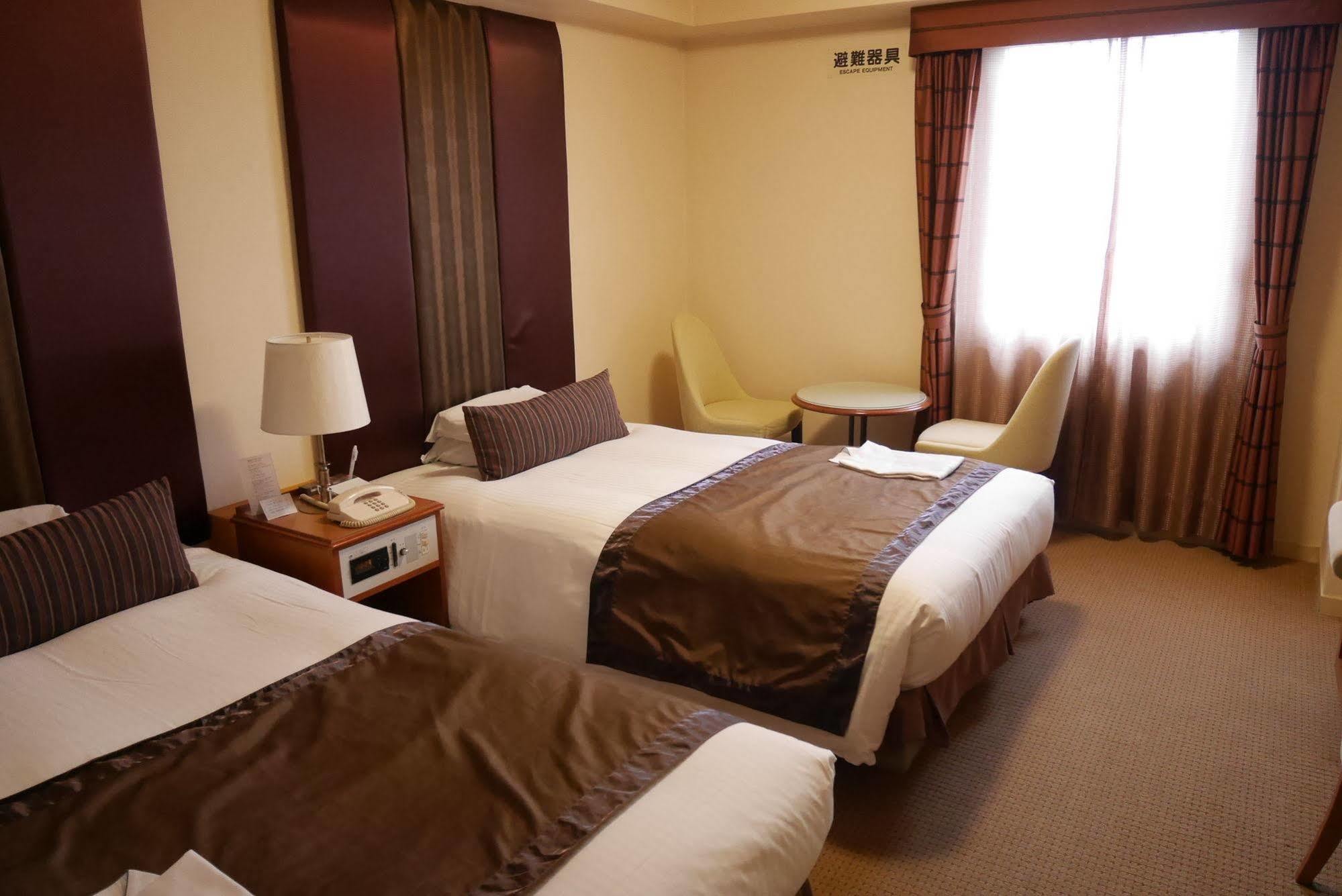 Hotel Yokohama Garden Kültér fotó