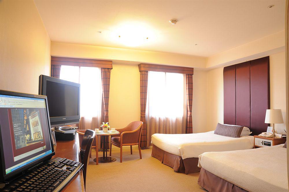 Hotel Yokohama Garden Kültér fotó